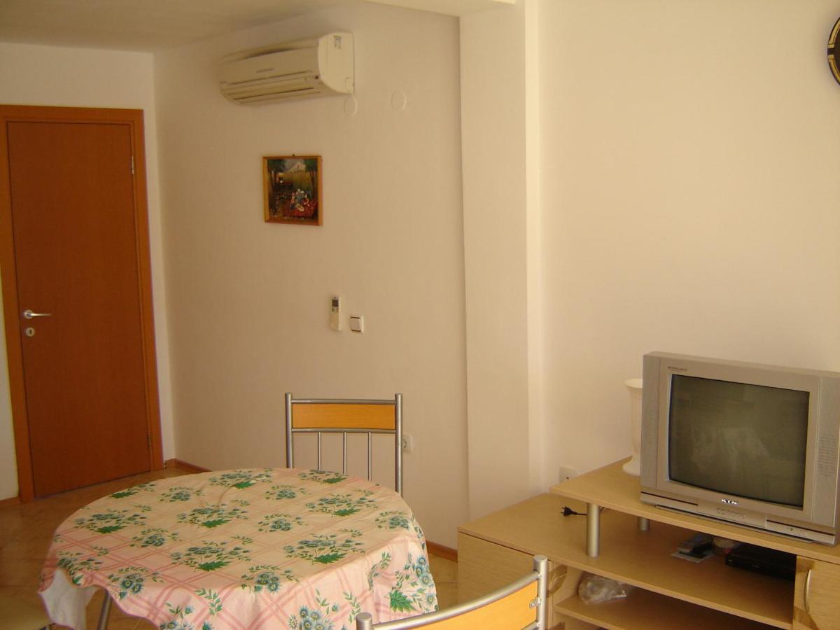 Byala Palace Apartments Extérieur photo