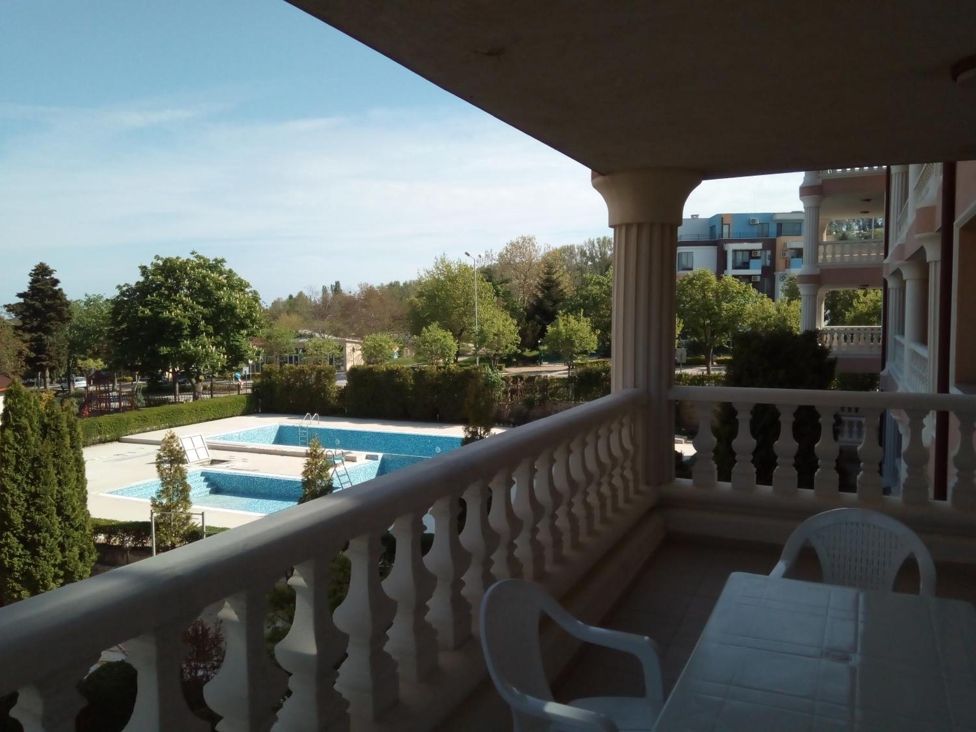 Byala Palace Apartments Extérieur photo