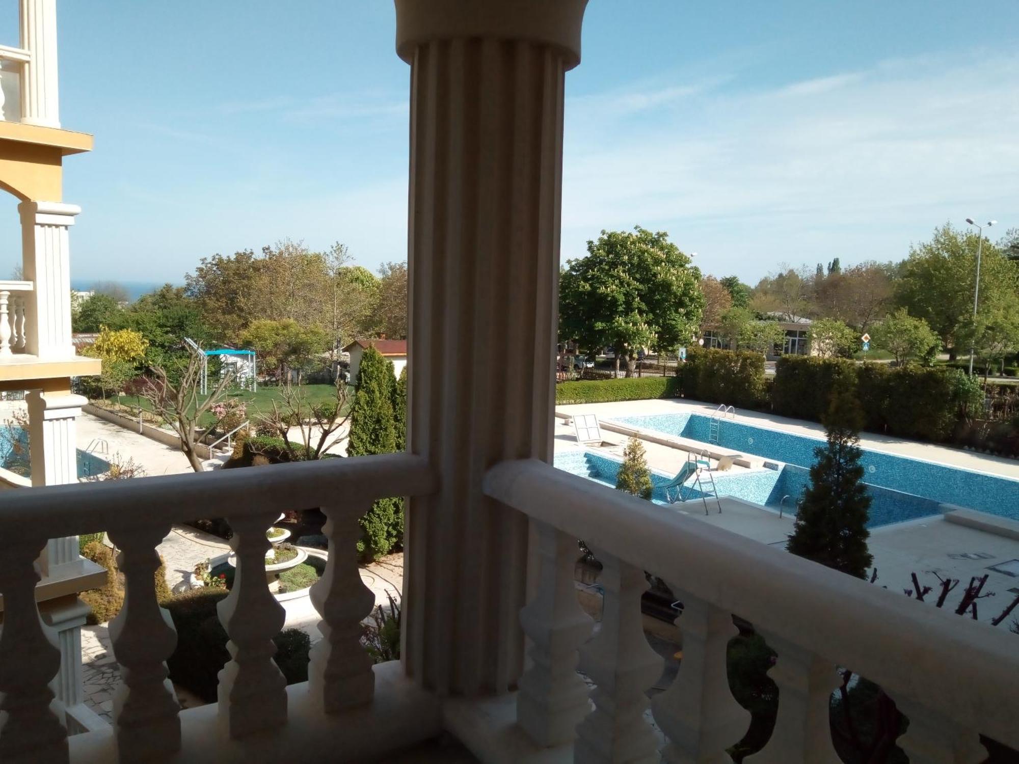 Byala Palace Apartments Extérieur photo