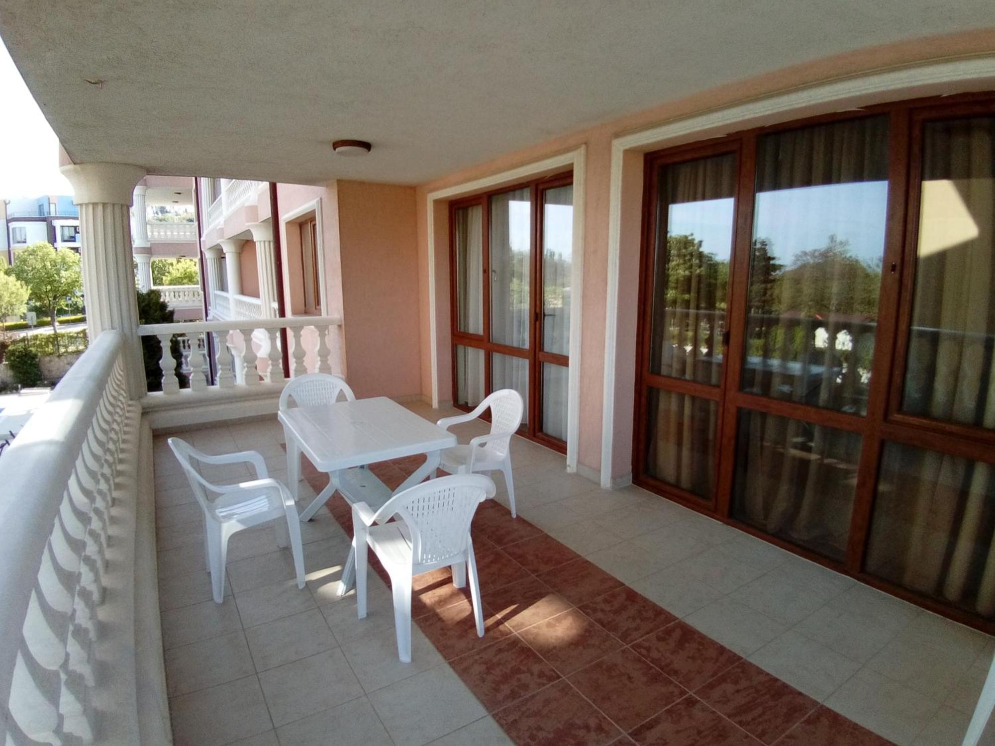 Byala Palace Apartments Extérieur photo