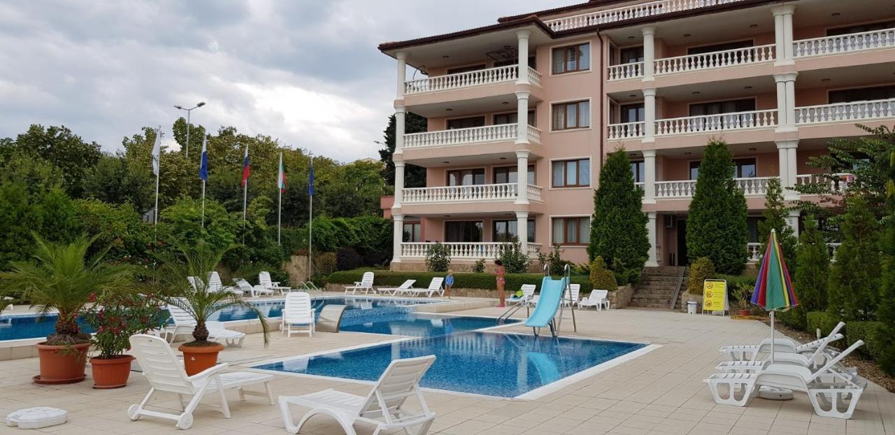 Byala Palace Apartments Extérieur photo
