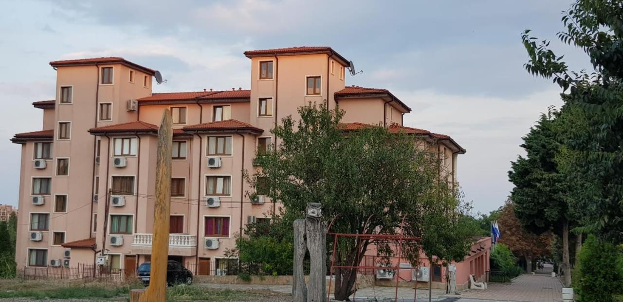 Byala Palace Apartments Extérieur photo