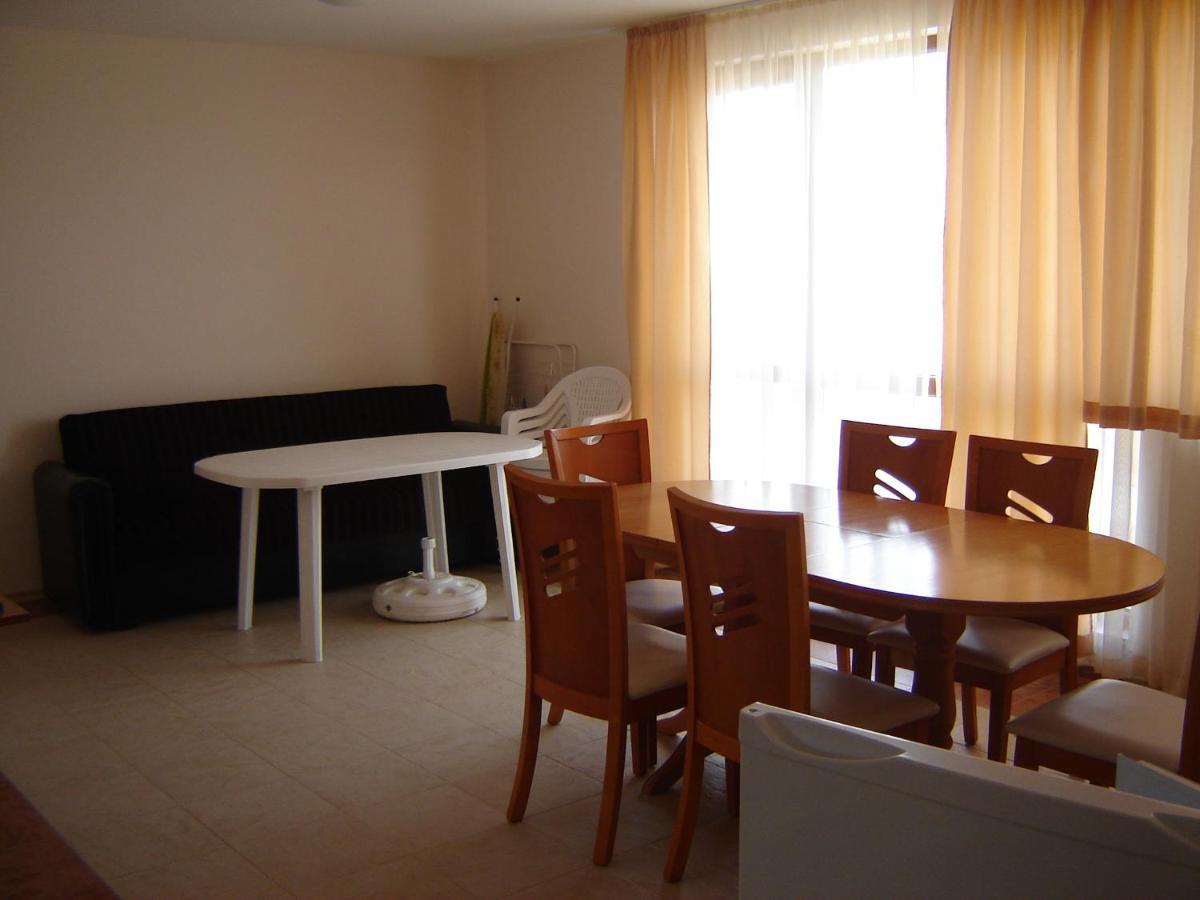 Byala Palace Apartments Extérieur photo