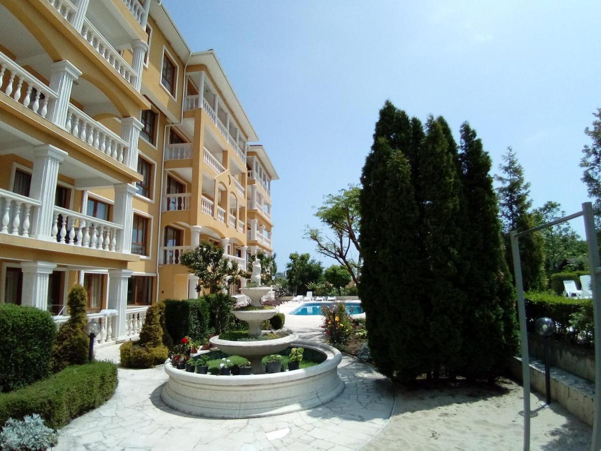 Byala Palace Apartments Extérieur photo